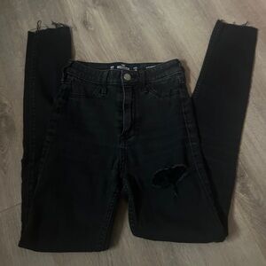 Women’s/ girls Hollister jeans